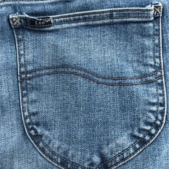 Lee Womens Jeans Size 22M Blue Denim Regular Fit Straight Leg Mid Rise Classic - Picture 13 of 16